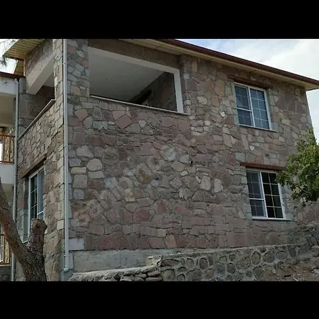 - Kiroba Camlikonak Tas Dikili