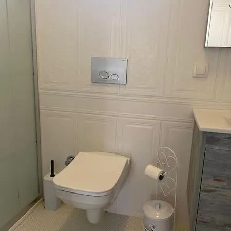 - Kiroba Camlikonak Tas Villa *