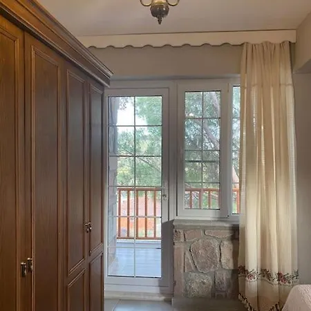 Villa - Kiroba Camlikonak Tas Dikili