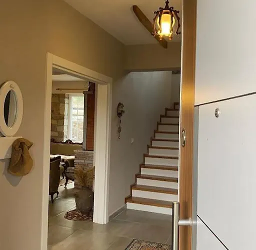 - Kiroba Camlikonak Tas * Dikili