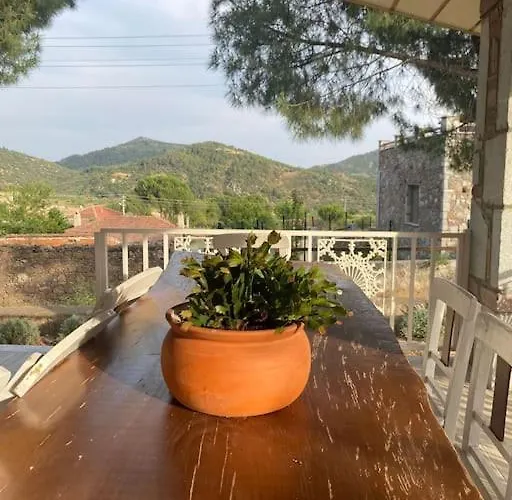 - Kiroba Camlikonak Tas