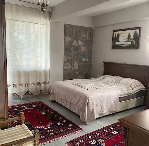 Vila - Kiroba Camlikonak Tas *