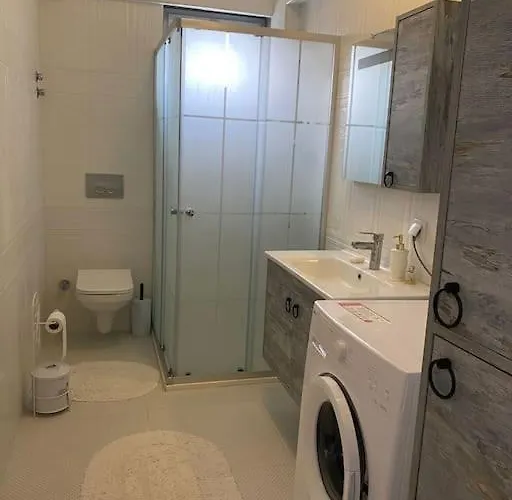 - Kiroba Camlikonak Tas Vila *