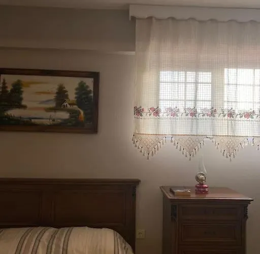 - Kiroba Camlikonak Tas Dikili