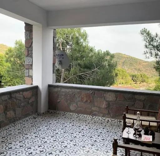 - Kiroba Camlikonak Tas Vila