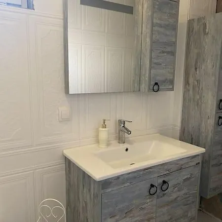 Villa - Kıroba çamlıkonak Taş Dikili