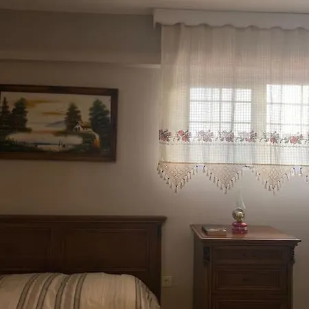 - Kıroba çamlıkonak Taş Dikili