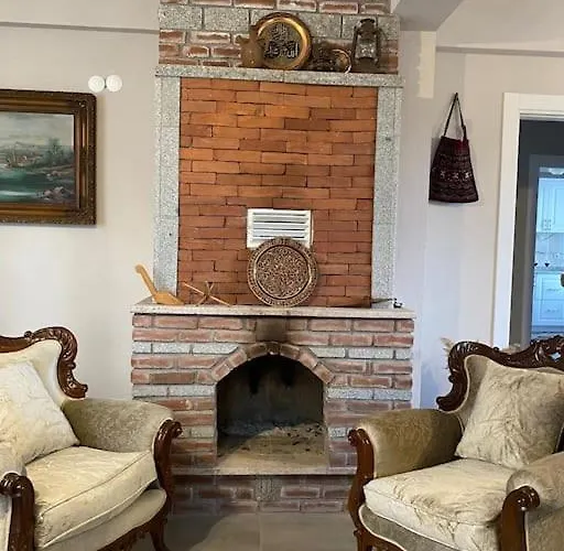 Villa - Kiroba Camlikonak Tas Dikili